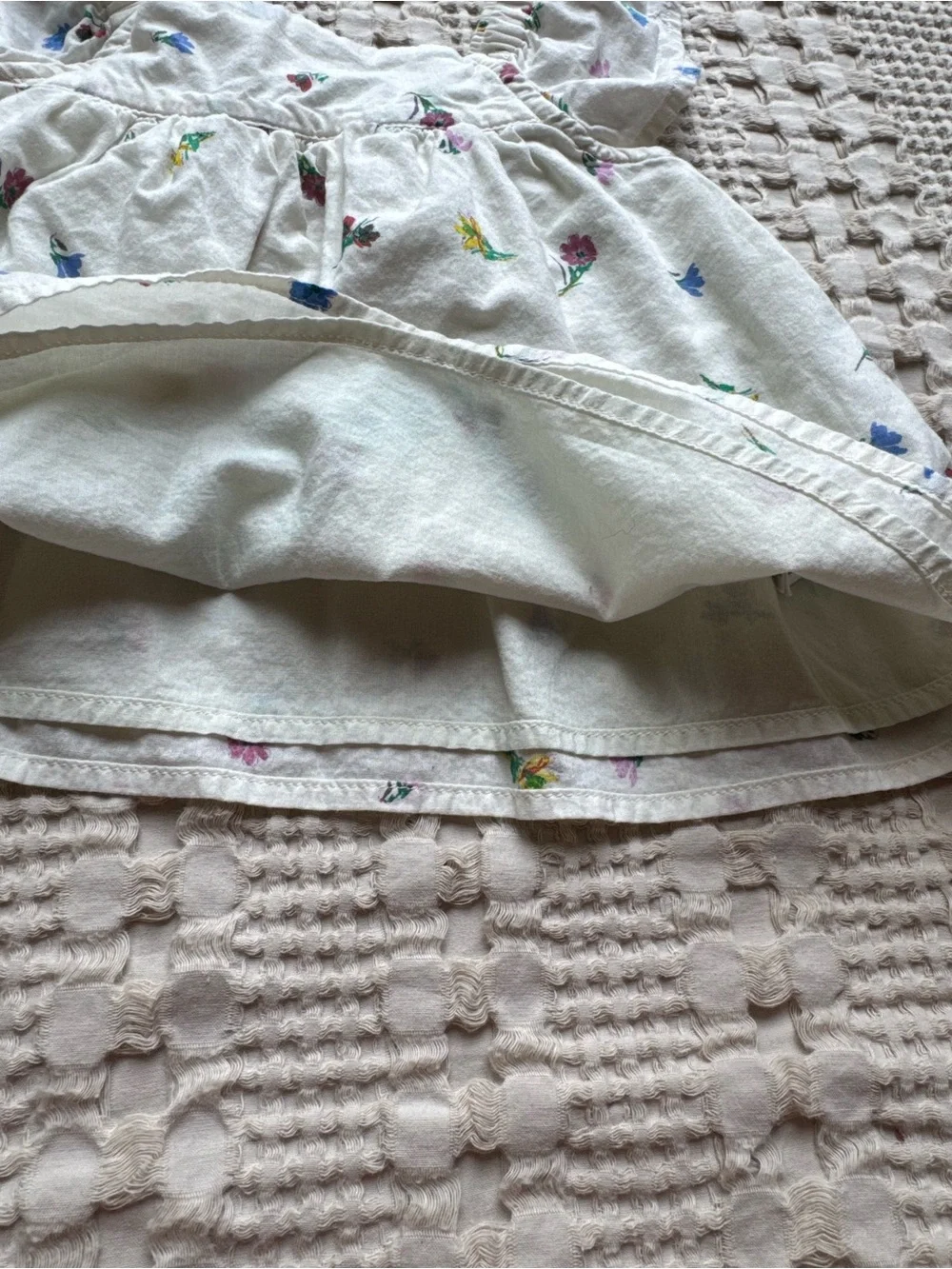 GAP Bundle of Summer Tops — White, Cream, Light Pink